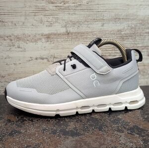 Youth Kids On Cloud Play Athletic Shoes Sz K3 3Y Eur 35 3KD11430070